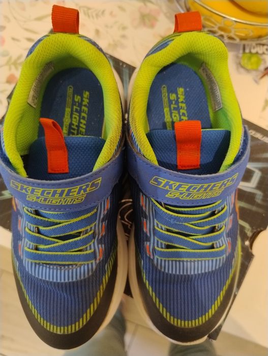 Sketchers S-lights 33