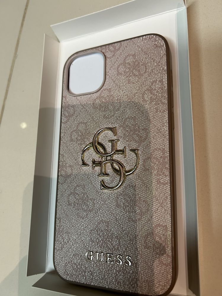 Etui Iphone 14 plus GUESS