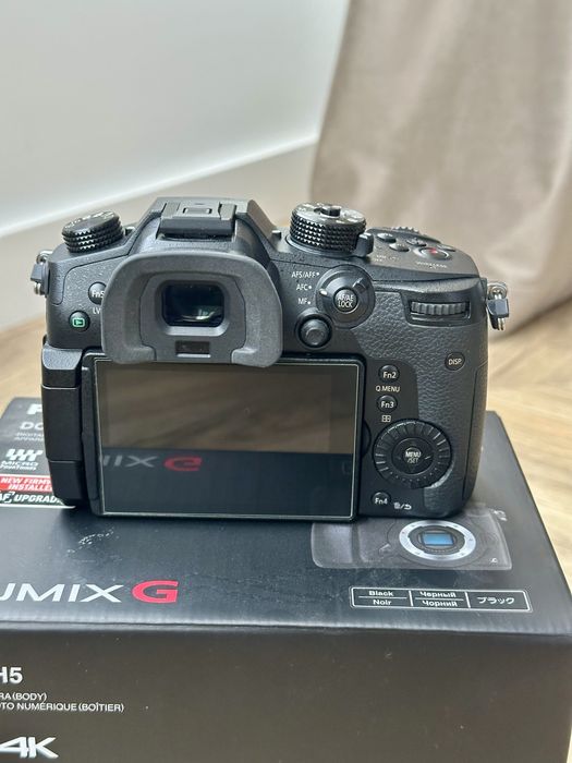 Фотоапарат Panasonic GH5 lumix