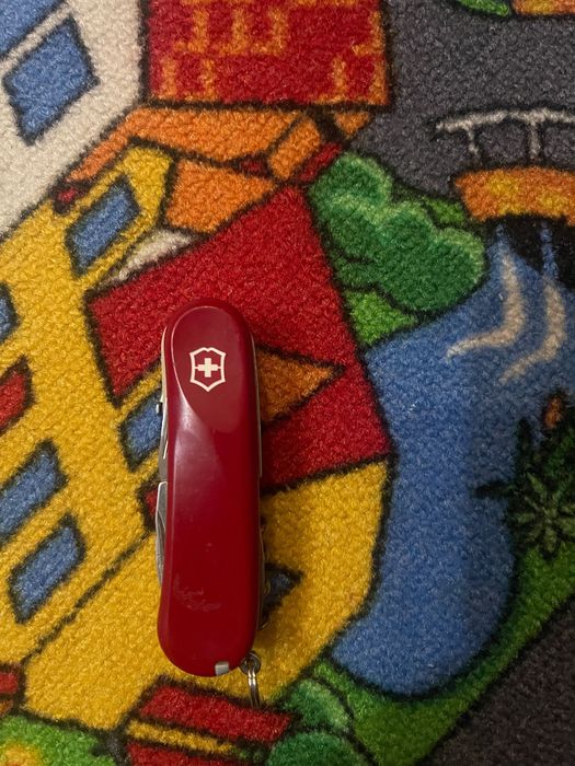 Scyzoryk Victorinox Evolution S17 2.3913.SE stan bardzo dobry