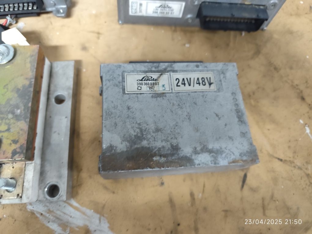 Empilhador Linde 324 peças