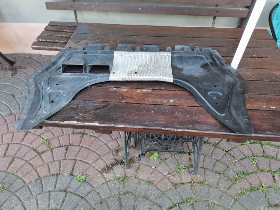 Seat Leon 2 osłona silnika 1K0.825.235AB