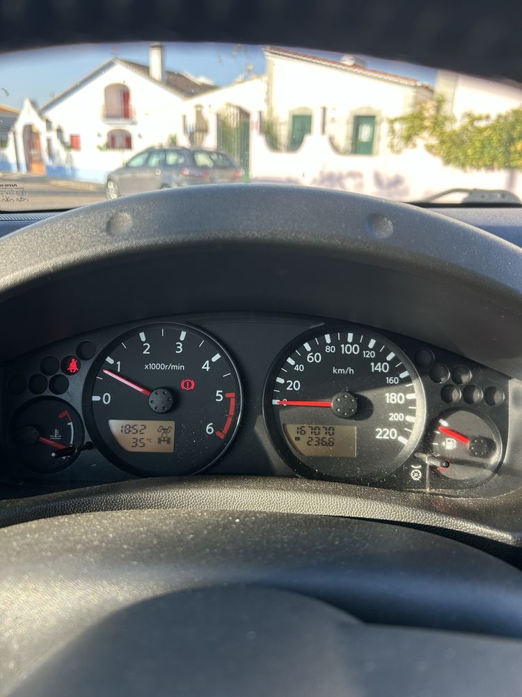 Nissan navara d40 167.000klmts 2 donos