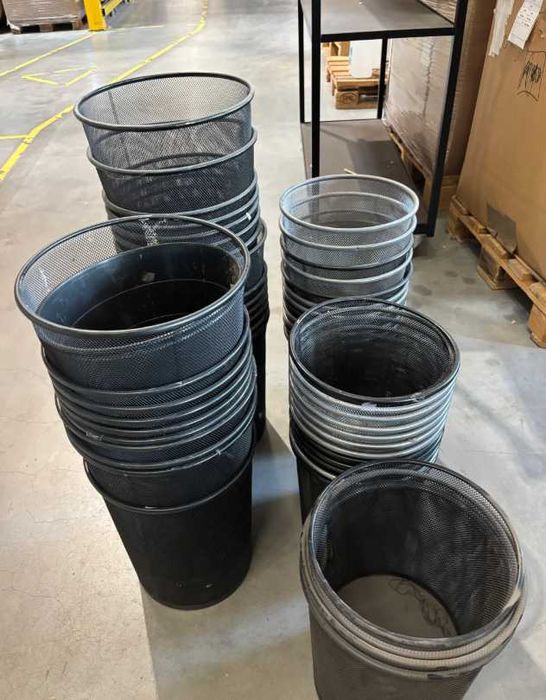 Kosze na śmieci czarne biurowe