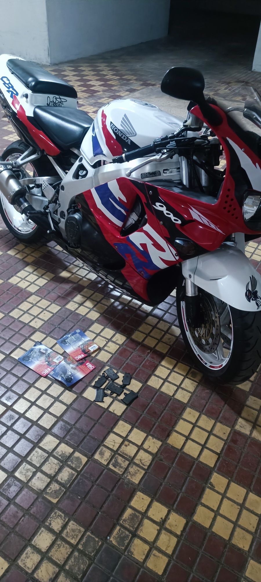 CBR 900 RR fireblade