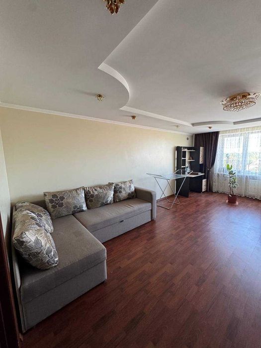 Продам 2 кімнатну квартиру в тихому районі Грушевського