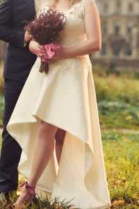 Piękna, oryginalna suknia ślubna