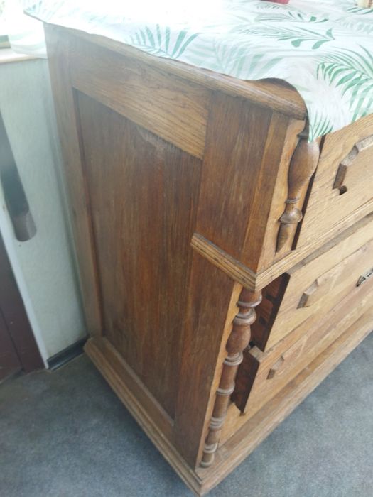 Продам антиквариат меблі комод дубовий