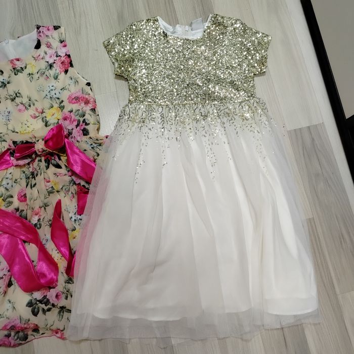 Нарядное платье на девочку 128-134