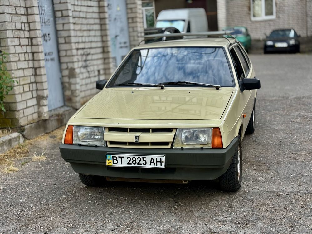 Продам экспортную ваз 2109 НЕ КРАШЕННУЮ!