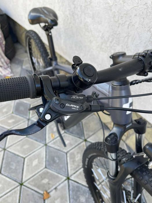 Bicicleta Cube Reaction Hybrid Performance 625