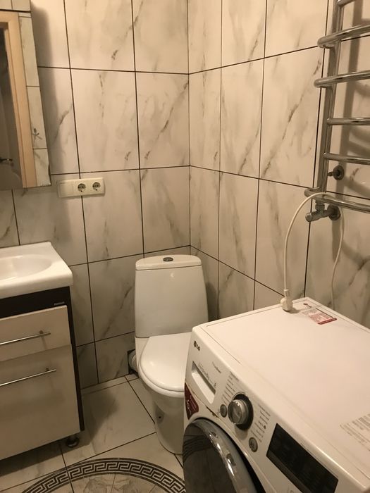 Квартира 1 кімнатна, документам більше трьох років.Власник