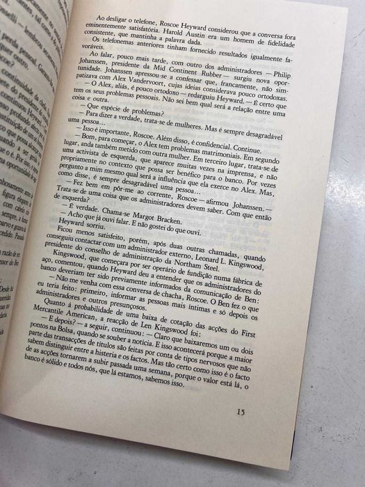 Livro - Os Traficantes de Dinheiro (ctt editorial grátis)