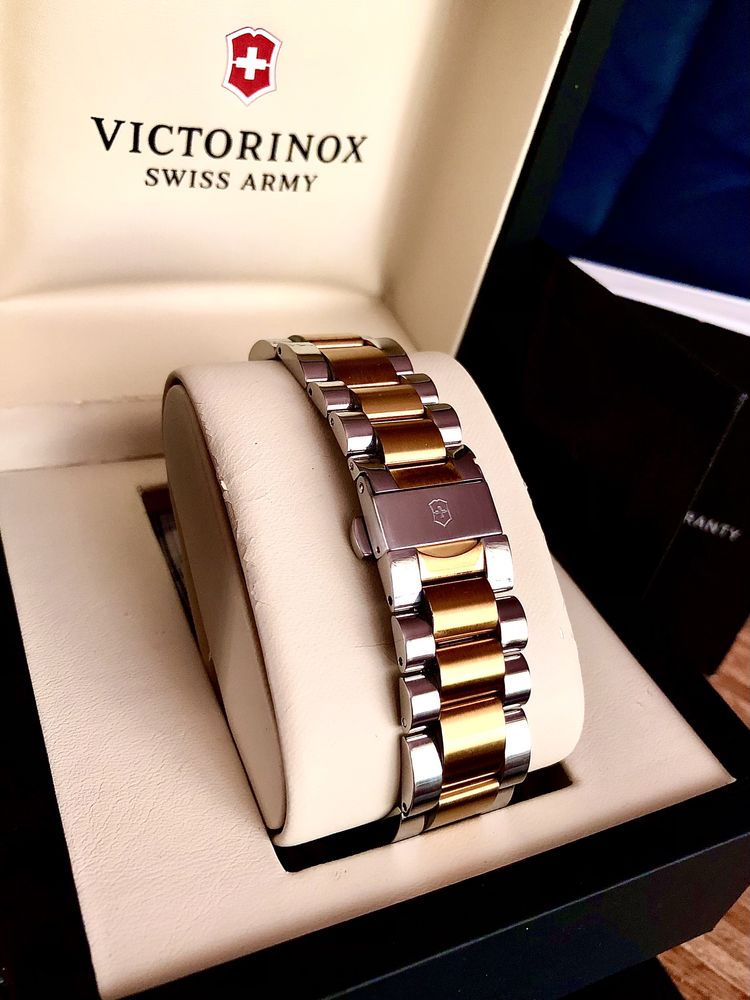 Швейцарские часы VICTORINOX, Hronograph. 41 mm.Original.