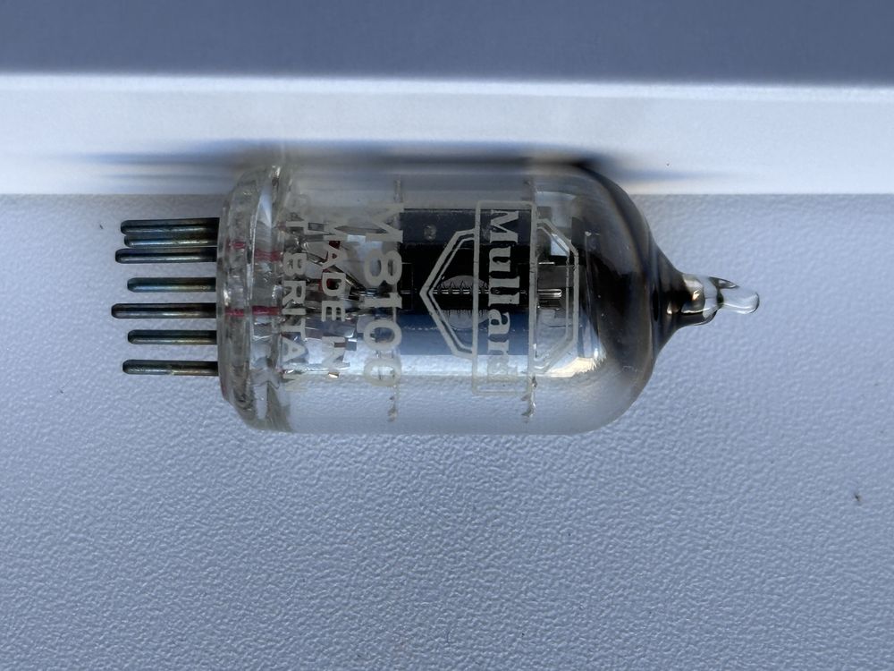Lampy Mullard M8100 NOS 5654/6J1/6JŻP wzmacniacz lampowy