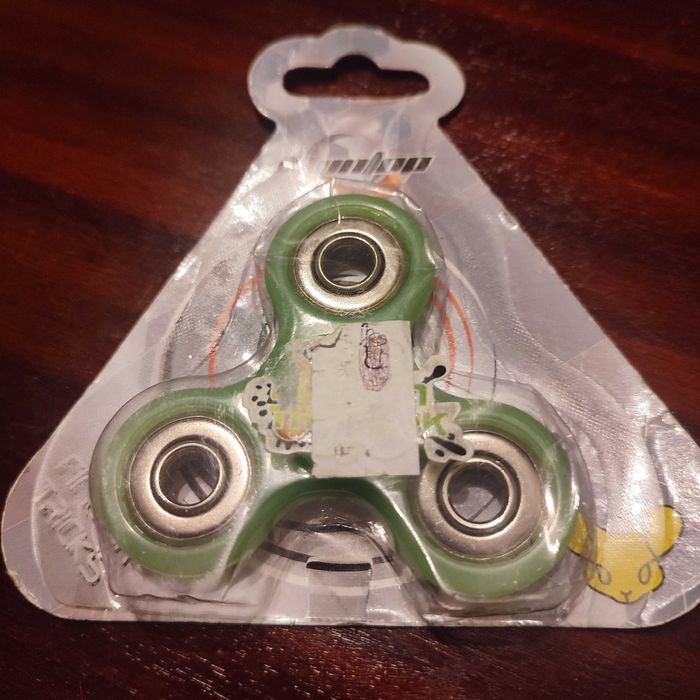 Nowy , świecący spinner