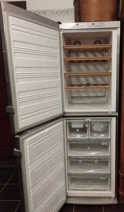 Холодильник(Шафа для вина) + морозильник MIELE KWFN 8706 SE