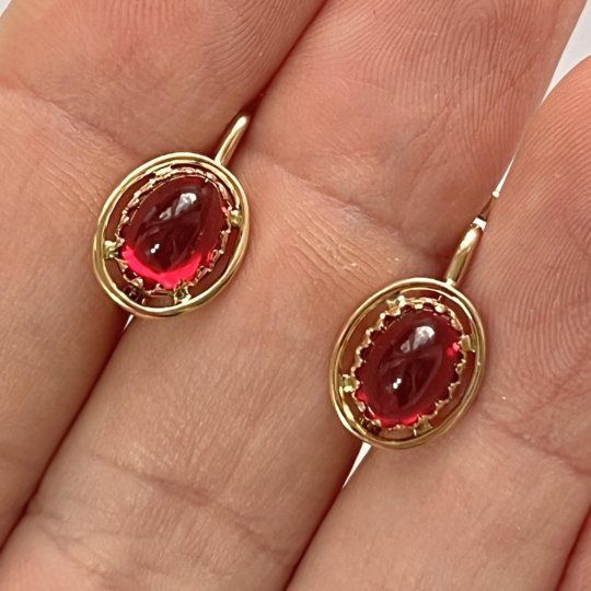 Продам золотые серьги