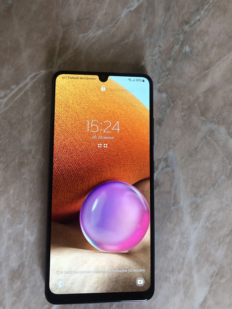 Samsung a32.