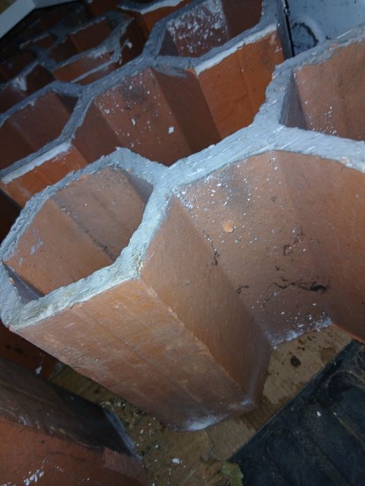 Garrafeira tijoleira