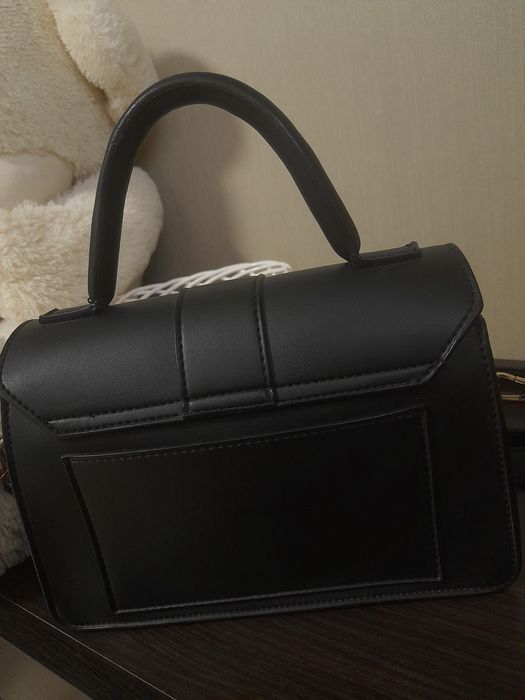 Продам сумочку(еко кожа)