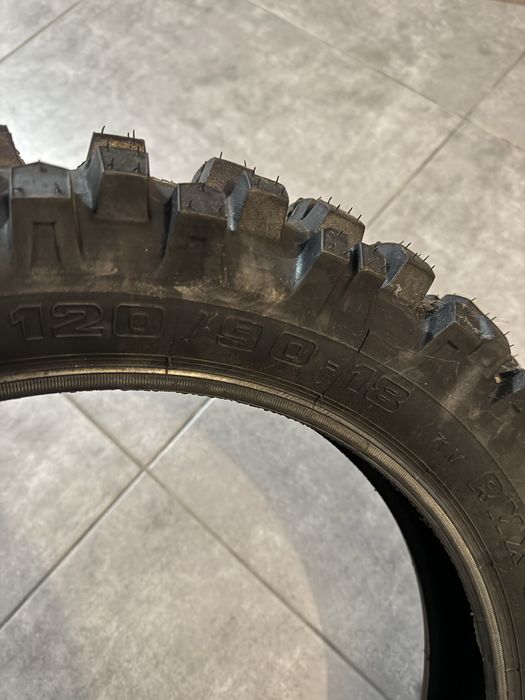 Pneu Rinaldi 120/90 r18 RMX 35