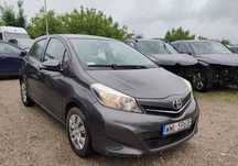 Toyota Yaris 2013r, 1.4 Diesel. Lekko uszkodzony tył. Jeździ.