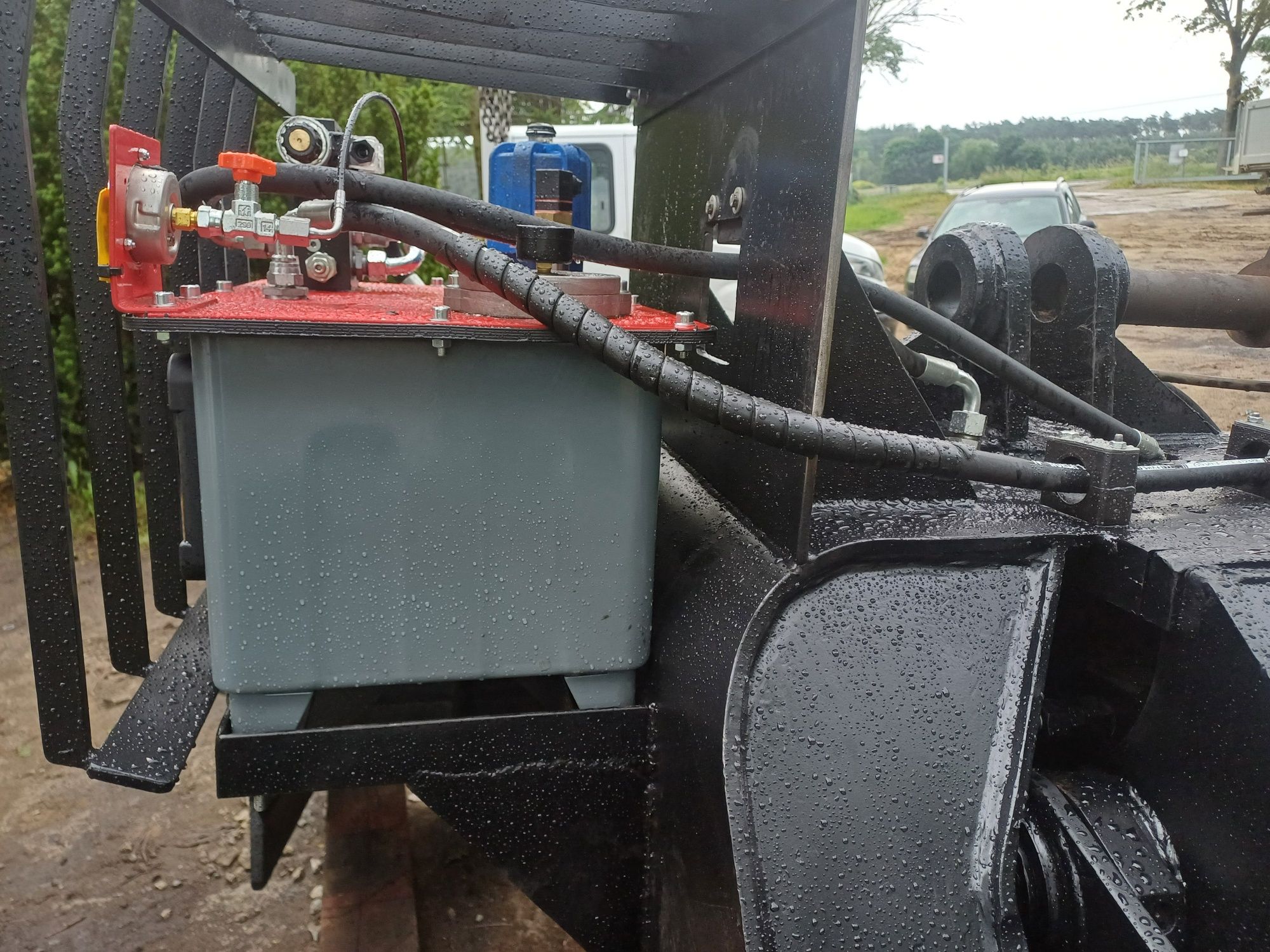 Chwytak elektryczny hydrauliczny do sypkich, czerpak, przeładunkowa