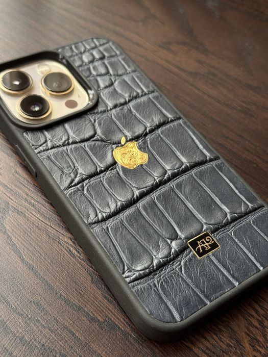 Чохол на Iphone 13 pro ручна робота