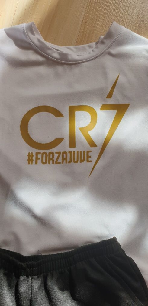 Komplet piłkarski CR7 biało-czarny roz.152 spodenki i koszulka Primark