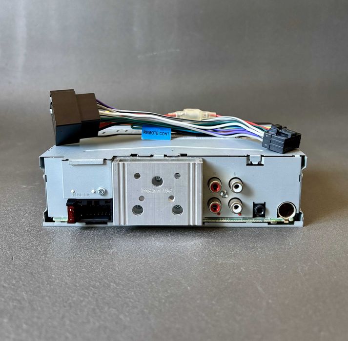 Автомагнитола JVC с Bluetooth и USB