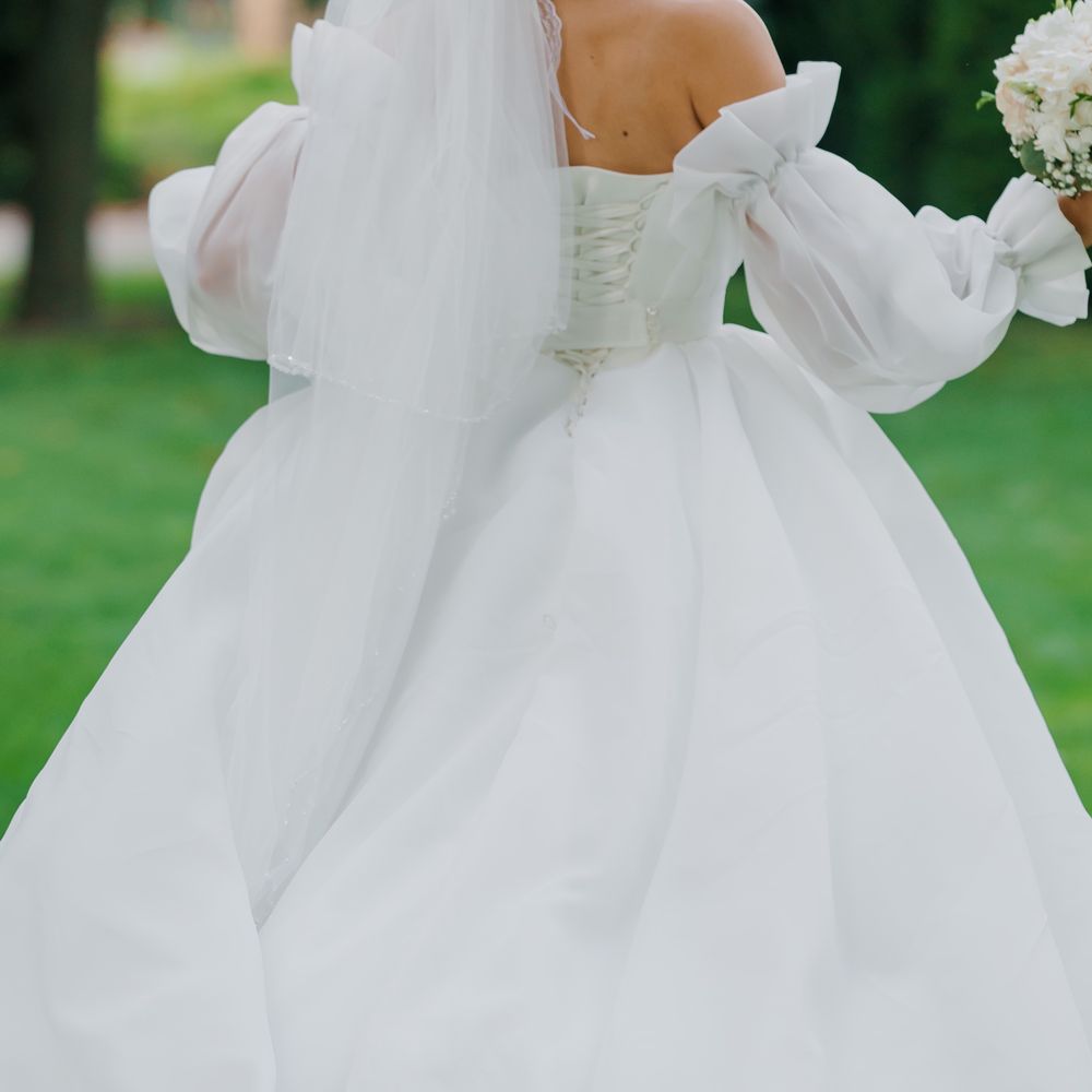 Весільна сукня. Плаття з салону Олени Мартинович