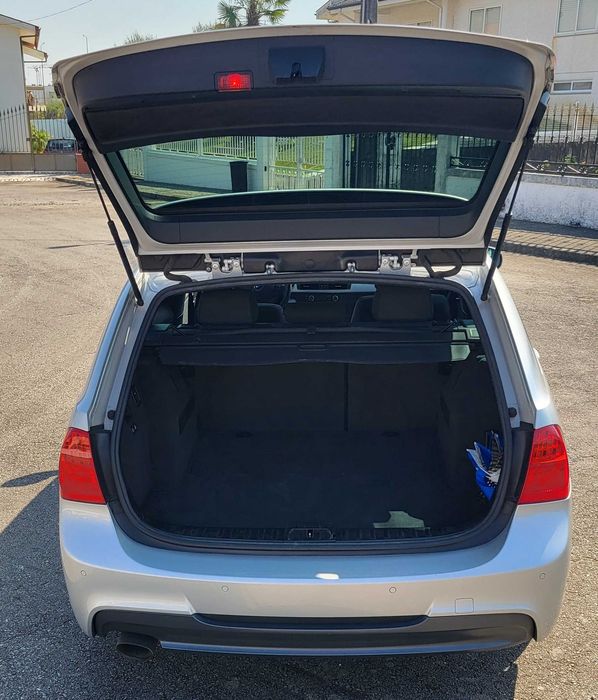 BMW 320d Touring Navigation Sport - Navegação Profissional - Pack M