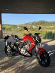 Keeway rkf 125 vermelha