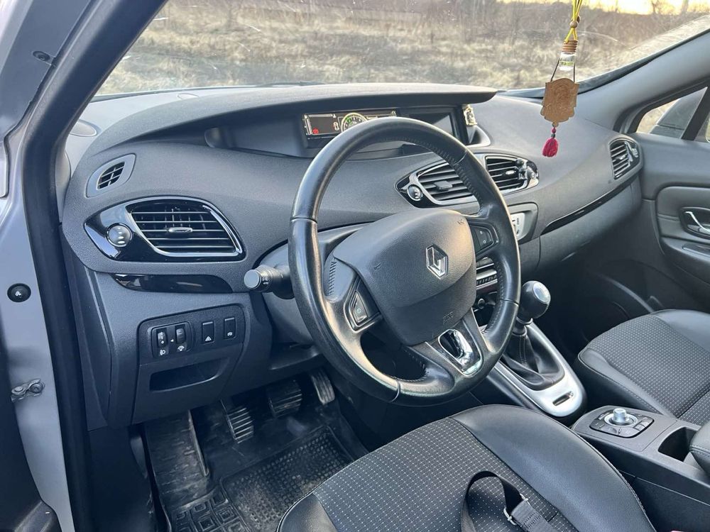 Renault Scenic XMOD