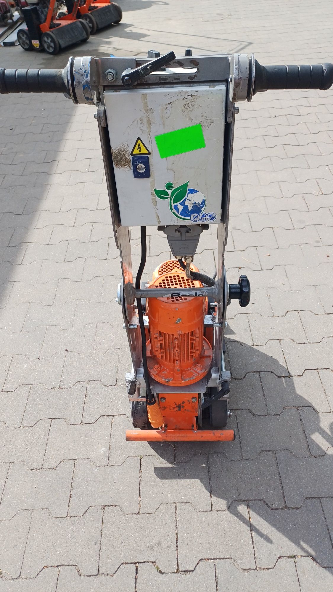 Zdzierak,zrywarka samojezdna Blastrac Bs-75 Husqvarna