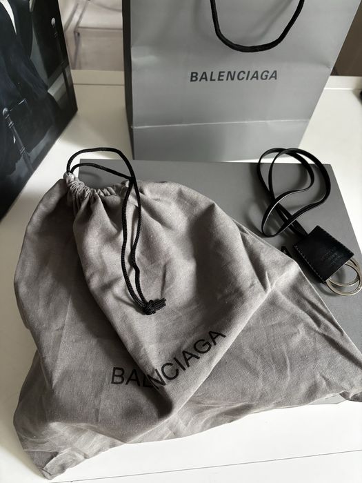 Balenciaga Брелок, пильник, коробки, пакет