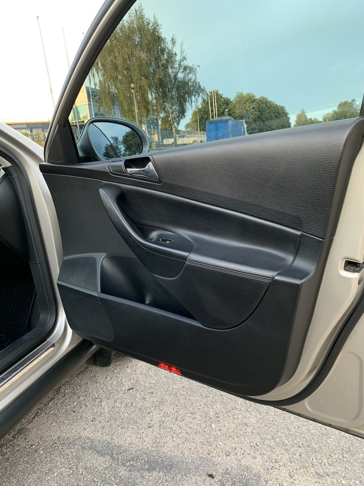 Volkswagen Passat B6 РІДНА ФАРБА