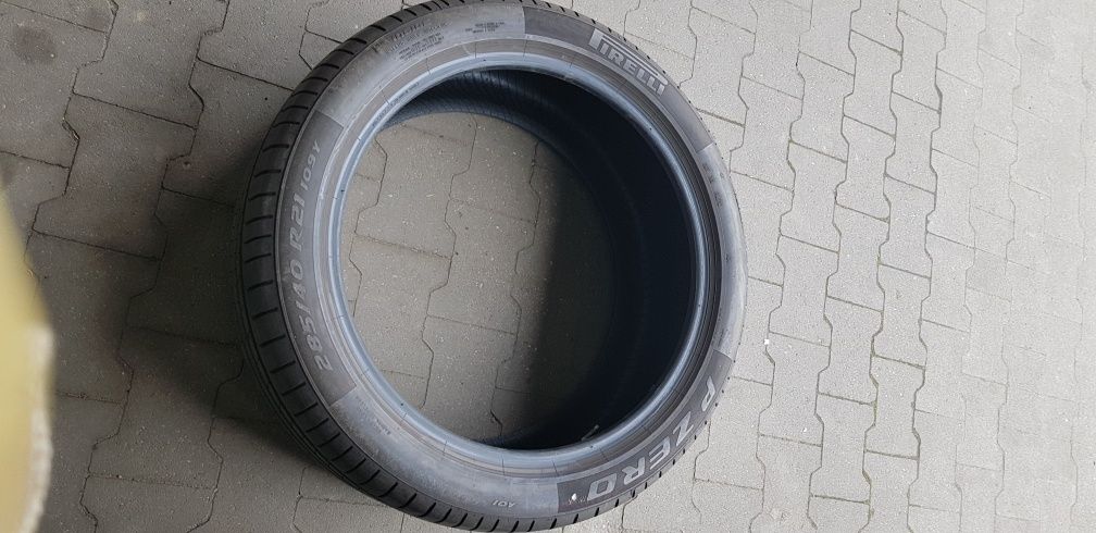 Opony Pirelli 285/40/21  2022r 2szt,