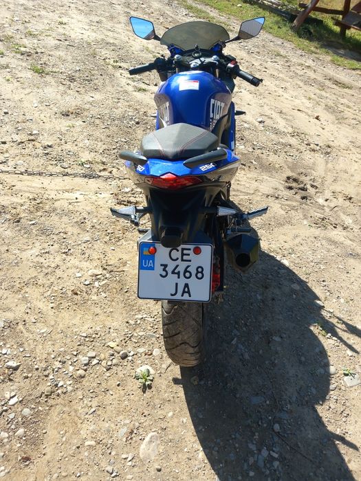 Продам 250f2.     .