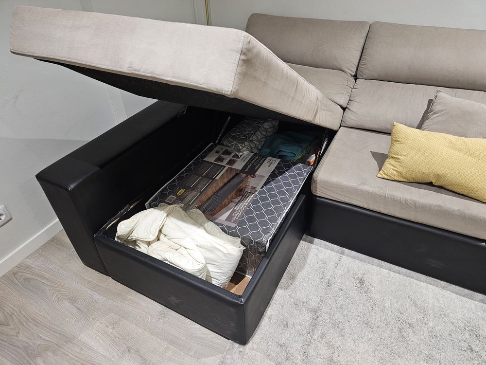 Sofá de 3 lugares com chaise longue