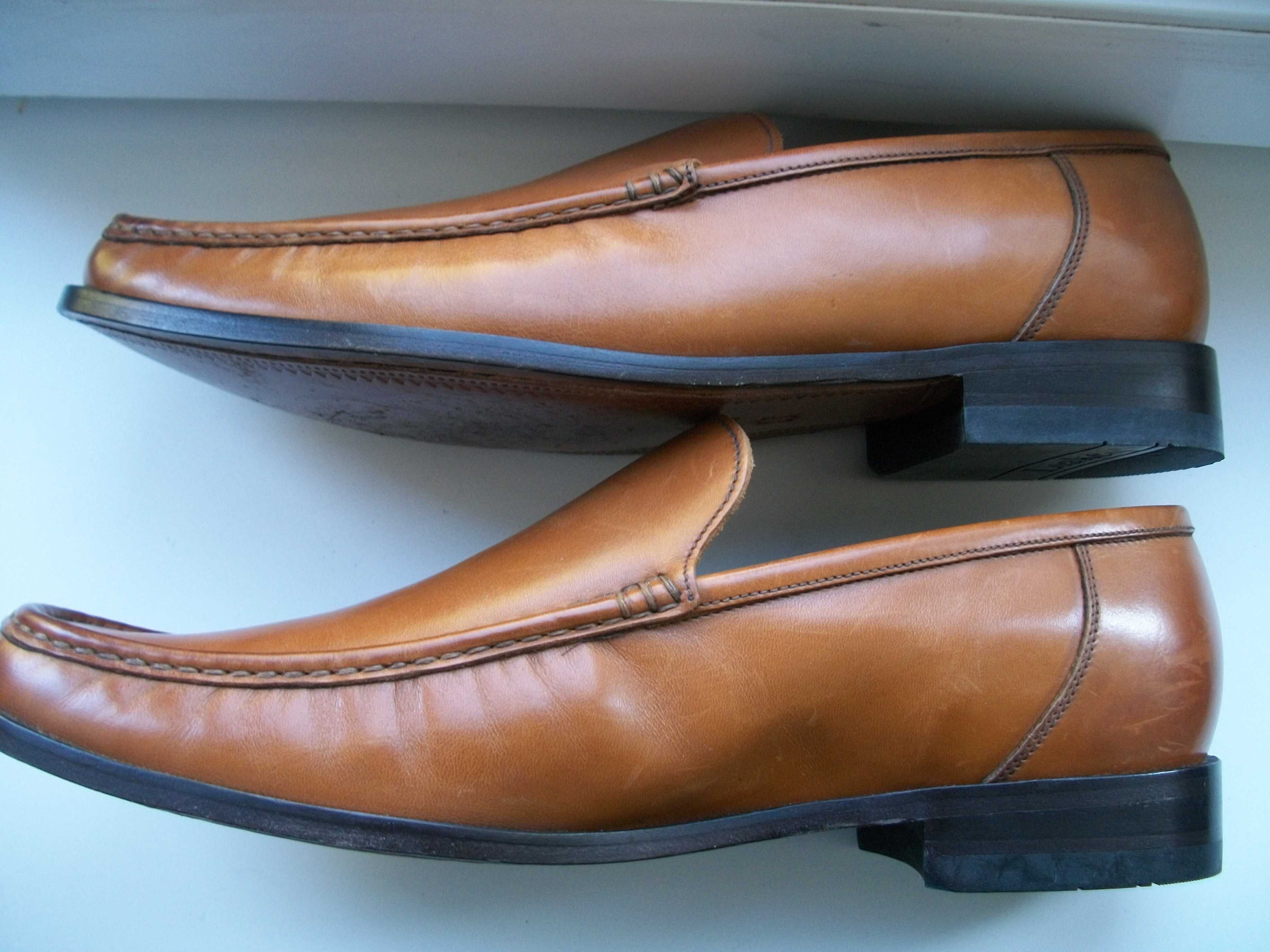 новые мокасины  Loake  43 р стелька 28 см Англия оригинал