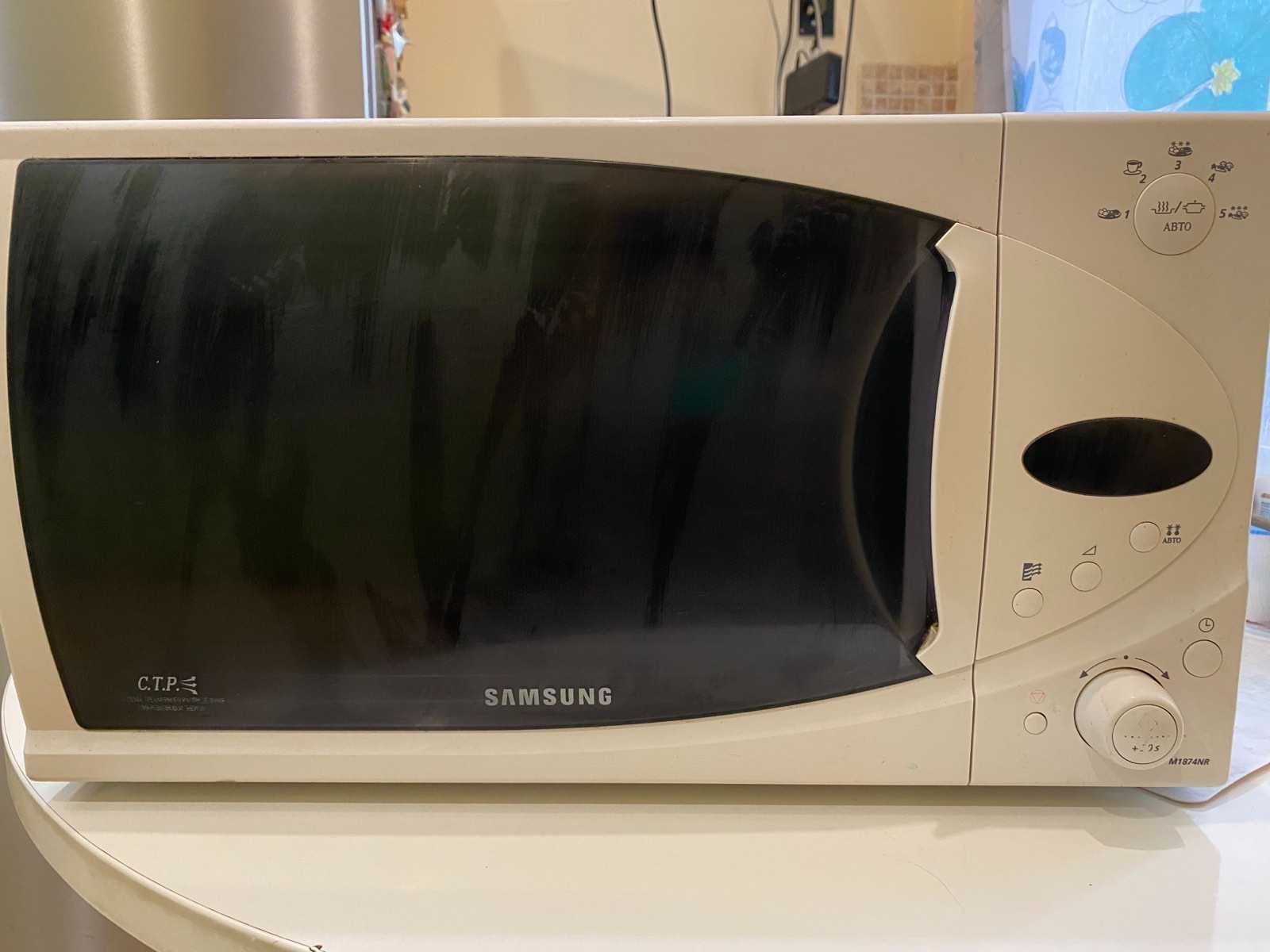 Микроволновая печь Самсунг под ремонт или на детали