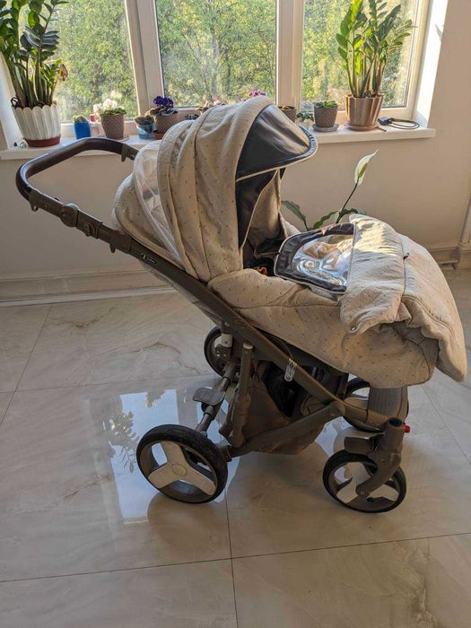 Коляска Avenger для прогулянок