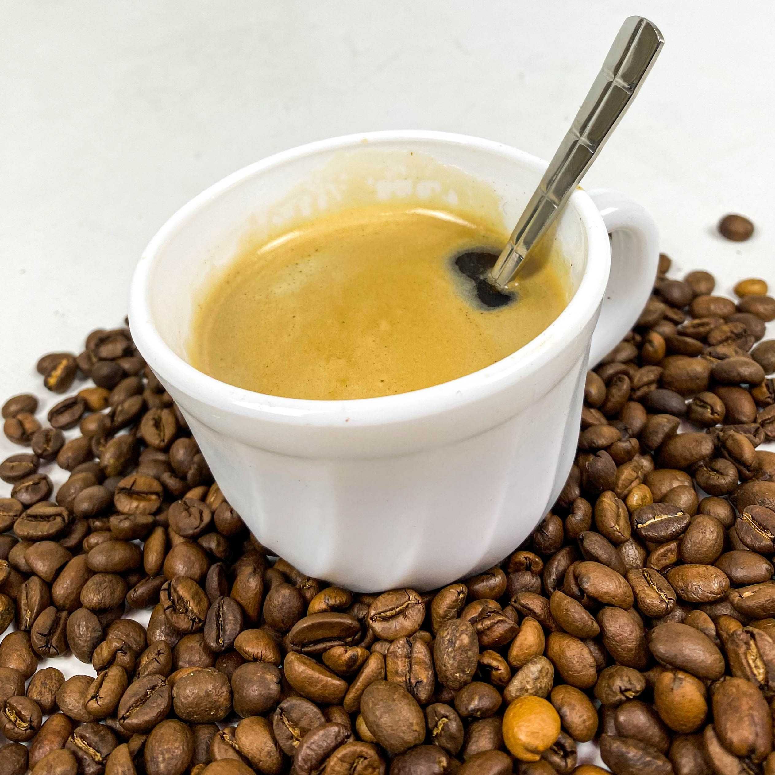 Кава в зернах 1 кг. НЕЙМОВІРНИЙ купаж 80% 20% по СУПЕР ЦІНІ!! Кофе