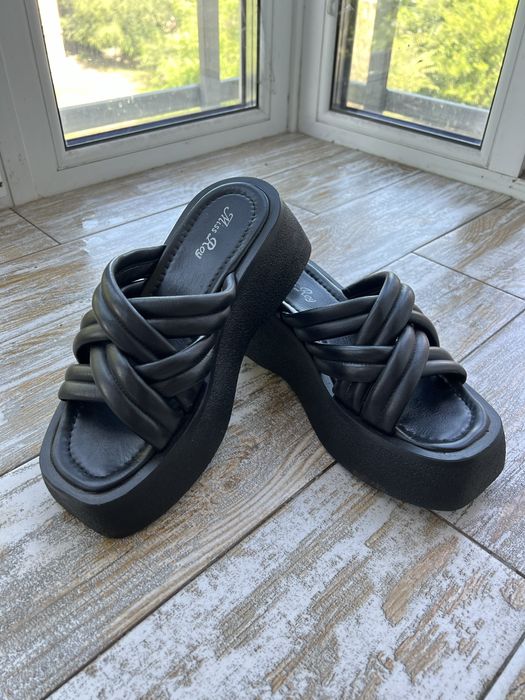 Шльопанці, босоніжки, розмір 40