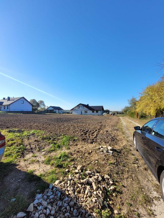 Sprzedam działkę budowlaną 14arów Podzamcze, blisko ŚWIDNIKA !