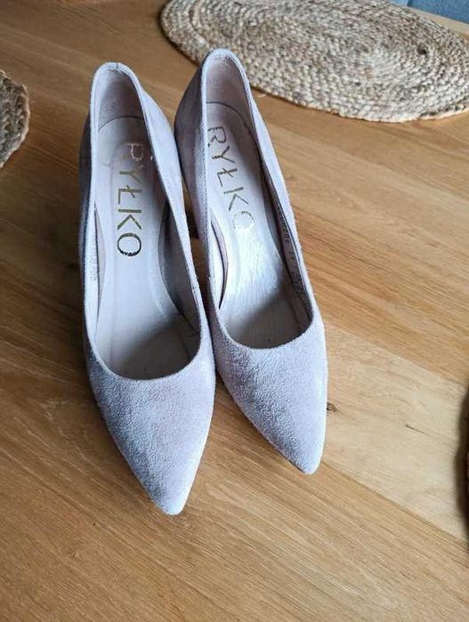 Buty czółenka Ryłko r.39