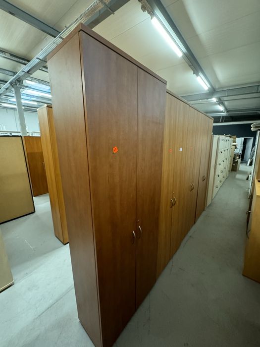 Szafy regalowe wys 218/80/38 uzywane ,poleasingowe