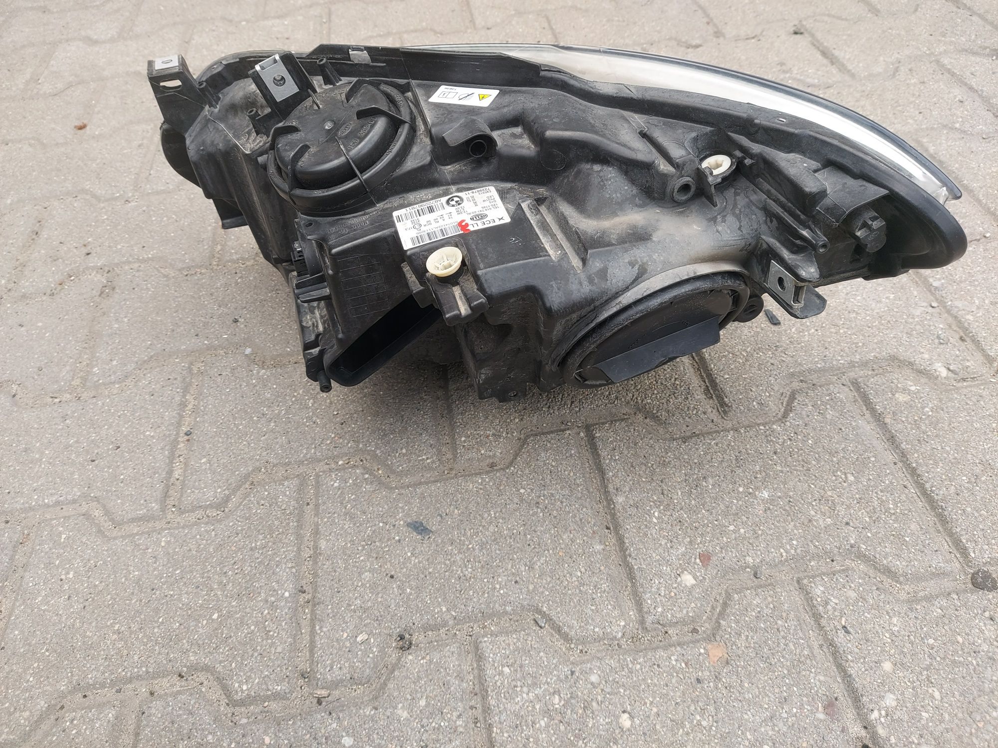 Lampa reflektor BMW F20 F21 xenon nie skrętna prawa EUROPA